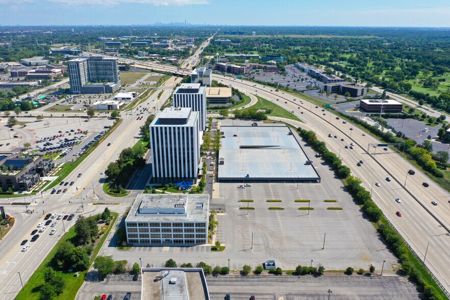1301 W 22nd St, Oak Brook, IL à louer - Aérien – Image 3 sur 30
