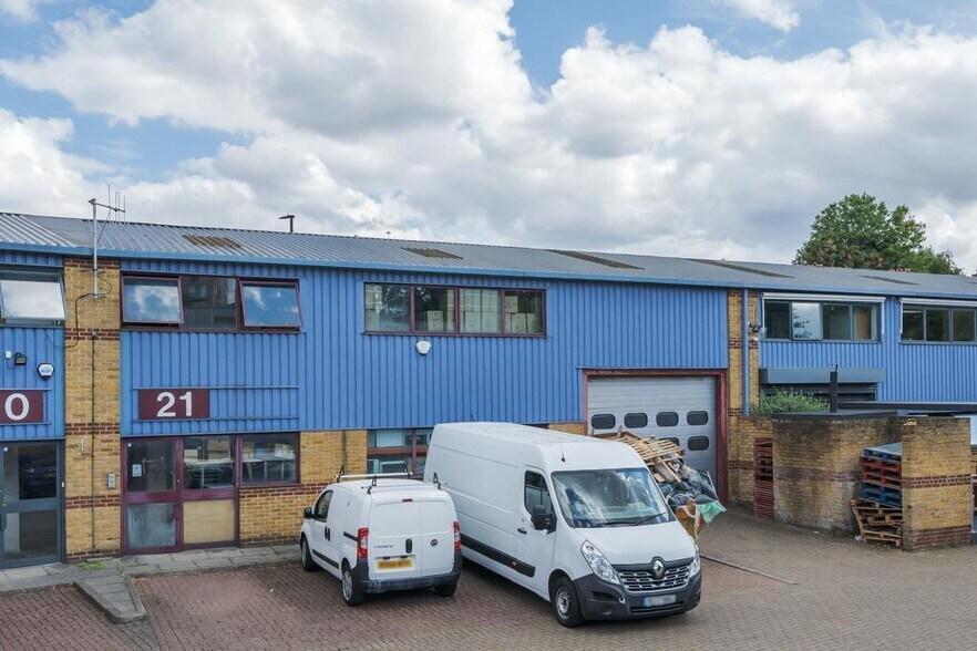 18 Lowden Rd, Londres à louer - Photo de l’immeuble – Image 1 sur 9