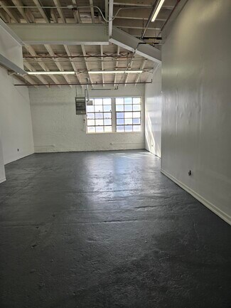 Plus de détails pour 365-381 canal Pl, Bronx, NY - Bureau/Local commercial, Local d'activités à louer