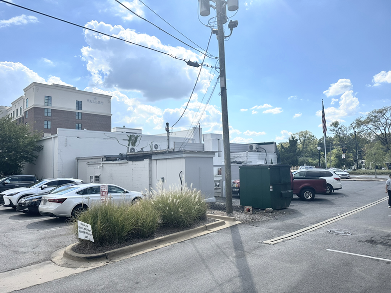 2707 18th St S, Birmingham, AL à vendre - Photo de l’immeuble – Image 2 sur 3