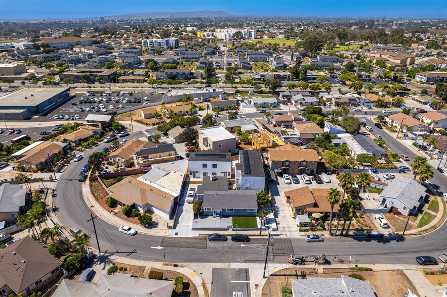 7128 E Hyatt St, San Diego, CA à vendre - Photo de l’immeuble – Image 3 sur 32