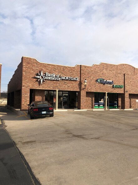 1915 W Gore Blvd, Lawton, OK à louer - Photo de l’immeuble – Image 2 sur 11