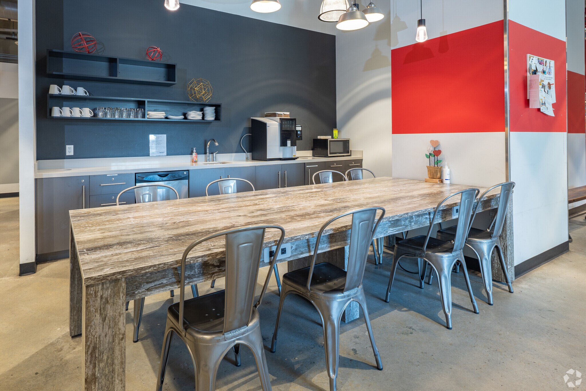 5113 S Harper Ave, Chicago, IL à louer Photo intérieure– Image 1 sur 40