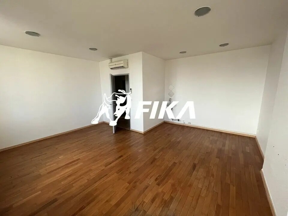 Bureau dans Le Bouscat à vendre Photo intérieure– Image 1 sur 7