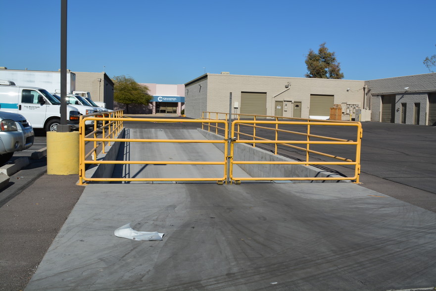 819 W 22nd St, Tempe, AZ à louer - Photo de l’immeuble – Image 2 sur 13