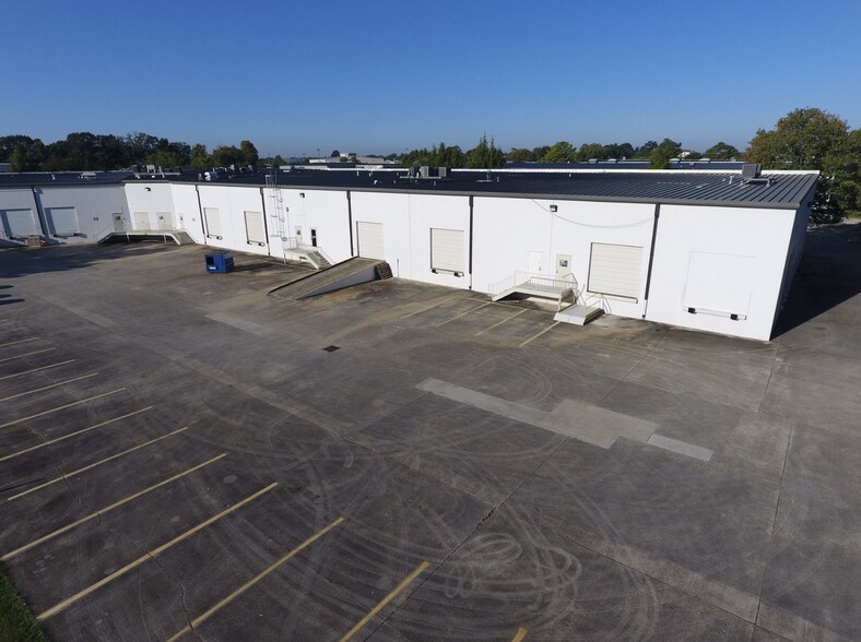 11441 Industriplex Blvd, Baton Rouge, LA à louer - Photo de l’immeuble – Image 2 sur 8