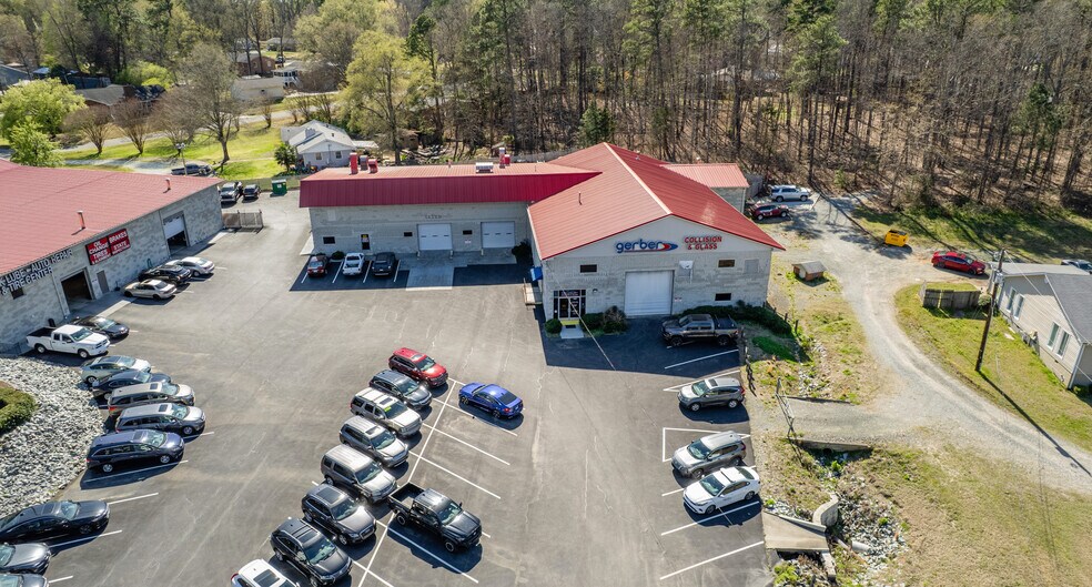 1426 S Miami Blvd, Durham, NC à vendre - Photo de l’immeuble – Image 2 sur 9