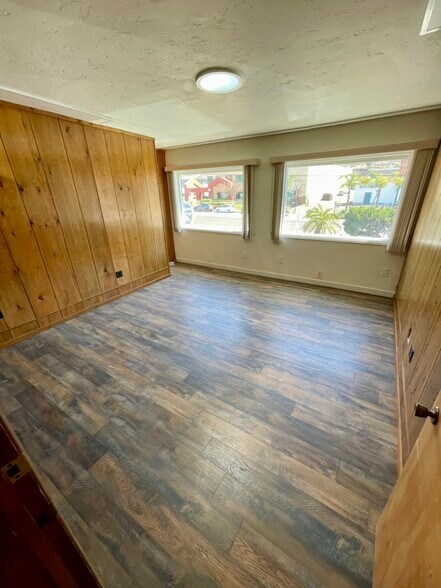 11510 Woodside Ave, Santee, CA à louer - Photo de l’immeuble – Image 3 sur 10