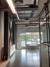 30 Liberty Ship Way, Sausalito, CA à louer Photo intérieure– Image 1 sur 3