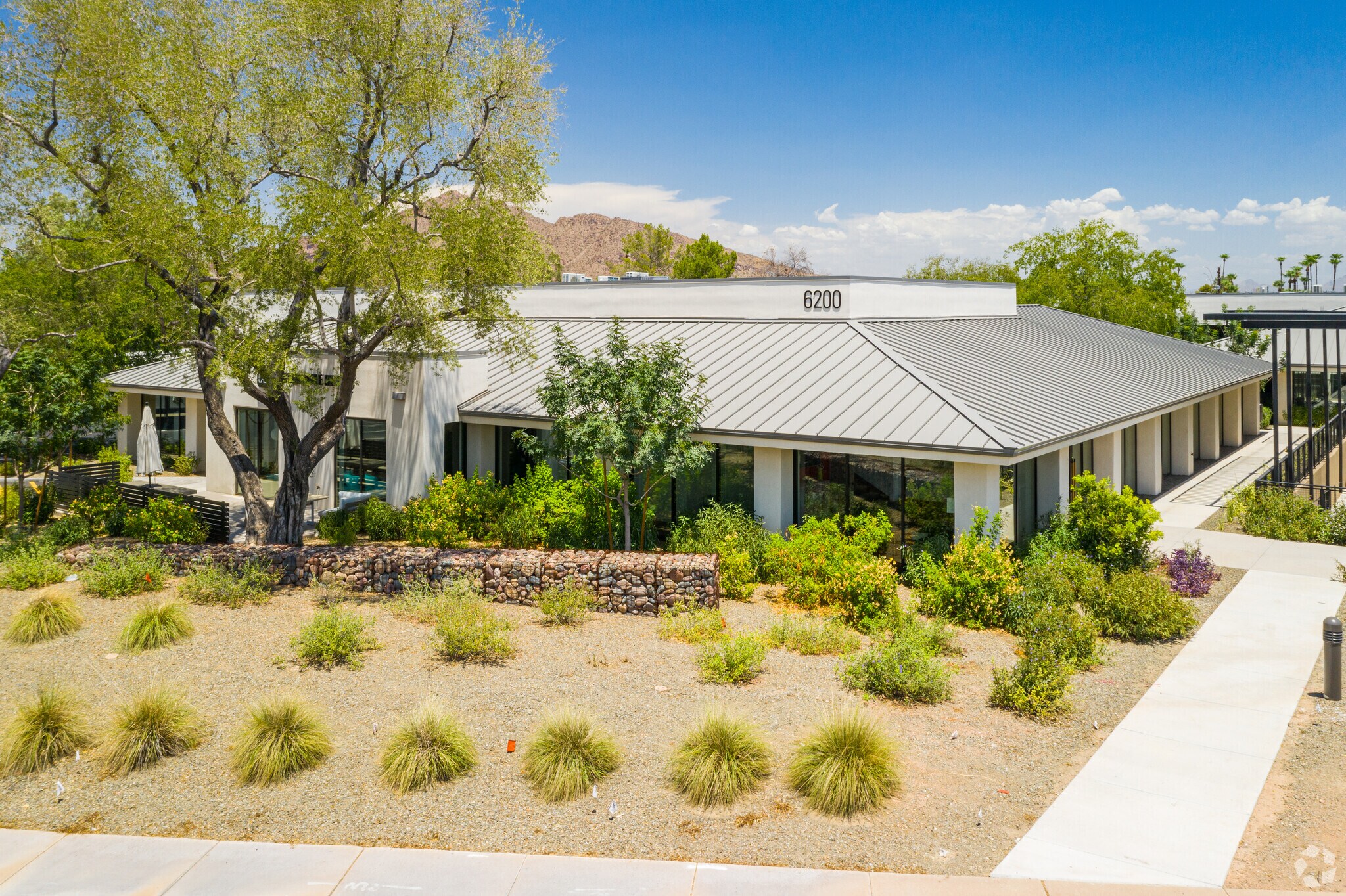 6200 E Thomas Rd, Scottsdale, AZ à louer Photo de l’immeuble– Image 1 sur 12