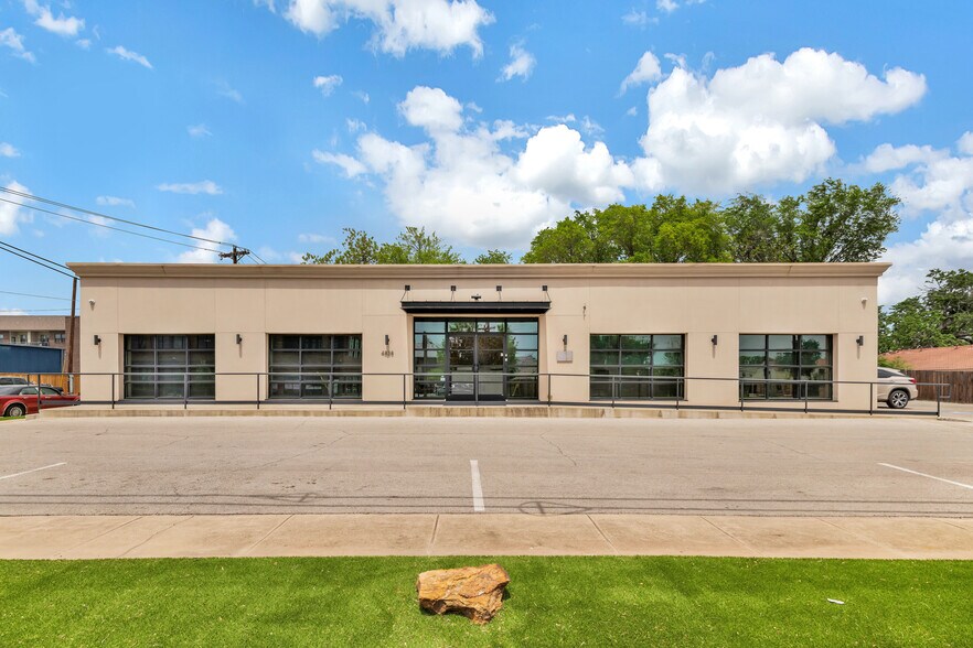 4838 White Settlement Rd, Fort Worth, TX à louer - Photo principale – Image 2 sur 14