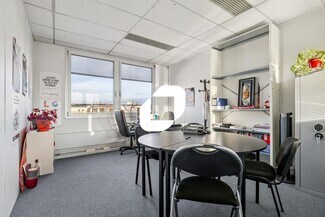 Plus de détails pour 228 Rue Du Faubourg Saint-Martin, Paris - Bureau à louer