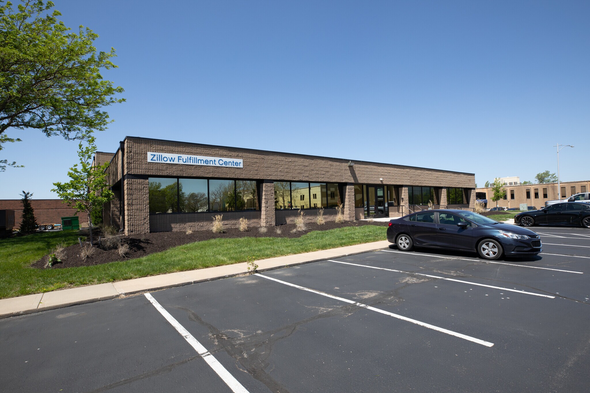 11000 Lakeview Ave, Lenexa, KS à vendre Photo principale– Image 1 sur 11