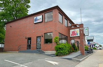 352 Belmont St, Worcester, MA à louer Photo intérieure– Image 1 sur 7