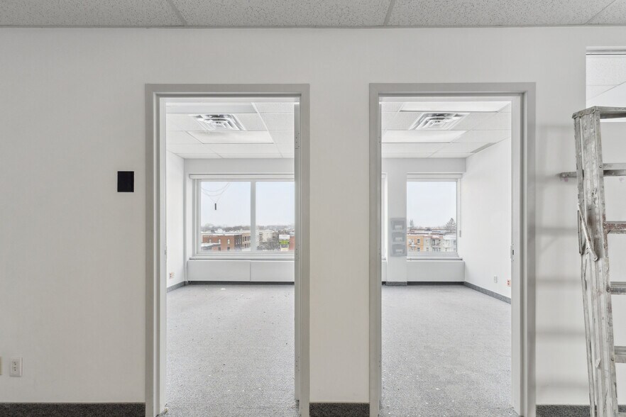 3440-3444 Rue Ontario E, Montréal, QC à louer - Photo de l’immeuble – Image 3 sur 13