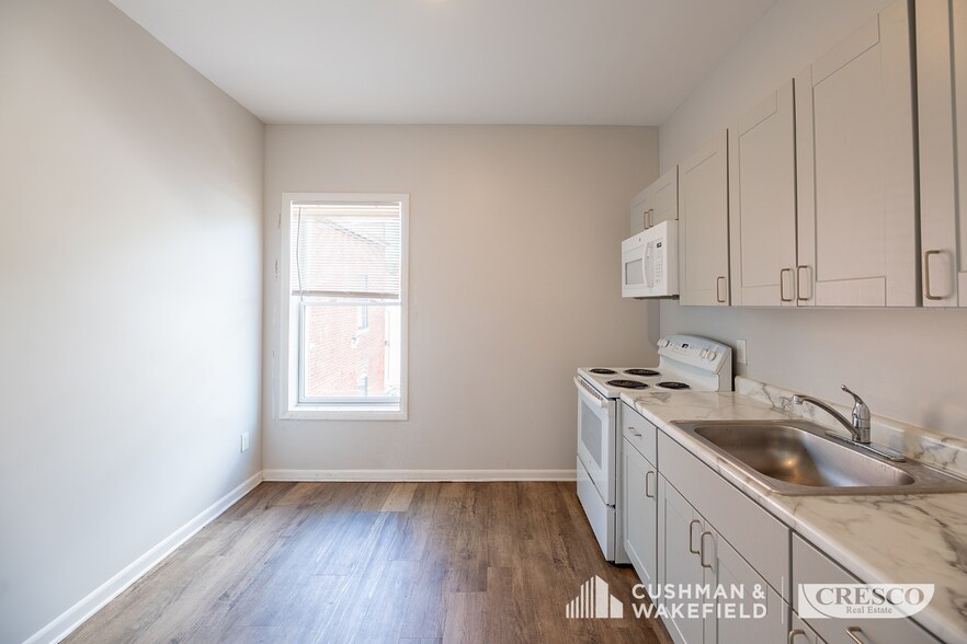 3182 W 25th St, Cleveland, OH à vendre - Photo de l’immeuble – Image 2 sur 37