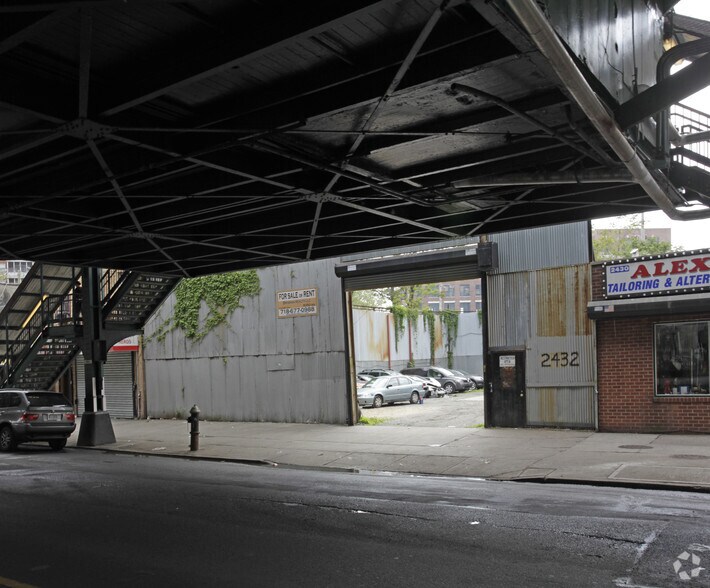 2432 Stillwell Ave, Brooklyn, NY à vendre - Photo principale – Image 1 sur 4