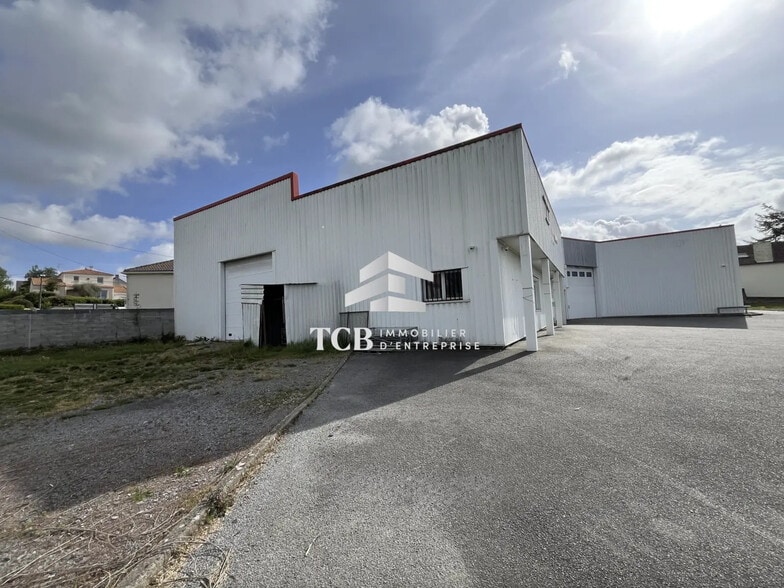 100 Rue Des Fâneurs, Couëron à louer - Photo de l’immeuble – Image 3 sur 12