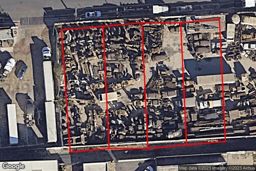 Colon St, Wilmington, CA à vendre - Photo de l’immeuble – Image 3 sur 4