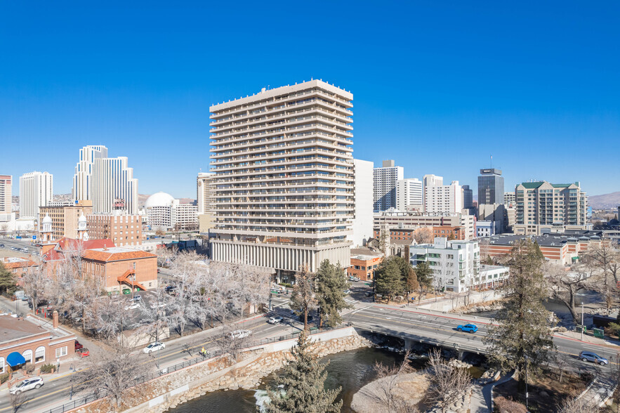 100 N Arlington Ave, Reno, NV à louer - Photo de l’immeuble – Image 1 sur 5
