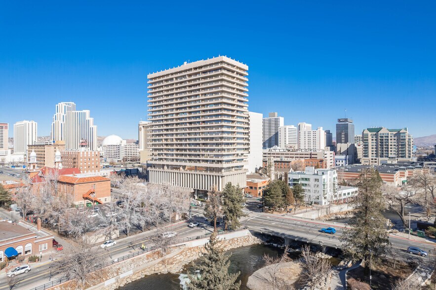 100 N Arlington Ave, Reno, NV à vendre - Photo de l’immeuble – Image 3 sur 9