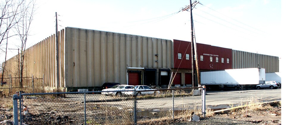3 Ethel Blvd, Wood-Ridge, NJ à louer - Photo de l’immeuble – Image 1 sur 3