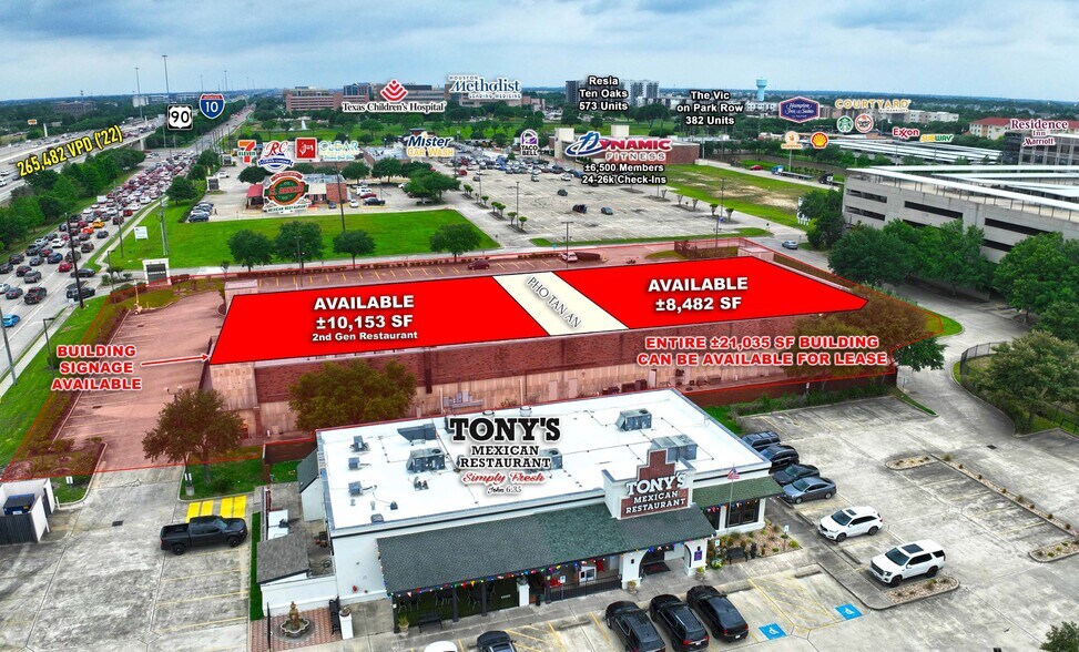 17754 Katy Fwy, Houston, TX à louer - Photo principale – Image 1 sur 6