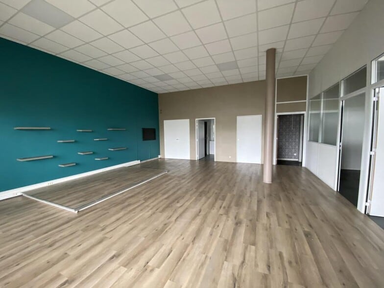 Local commercial dans Nogent-le-Phaye à louer - Photo intérieure – Image 3 sur 14