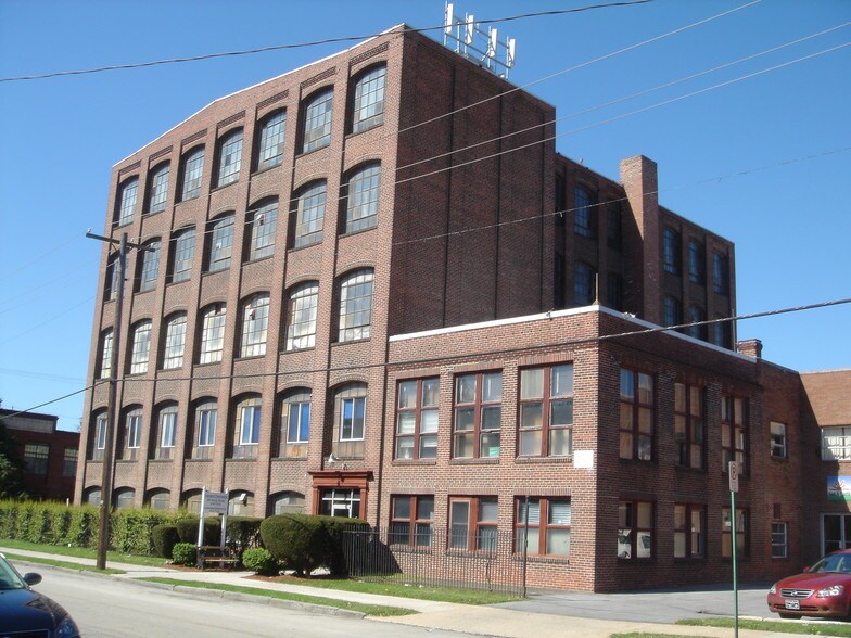 1001 W Washington St, Norristown, PA à louer - Photo de l’immeuble – Image 3 sur 22