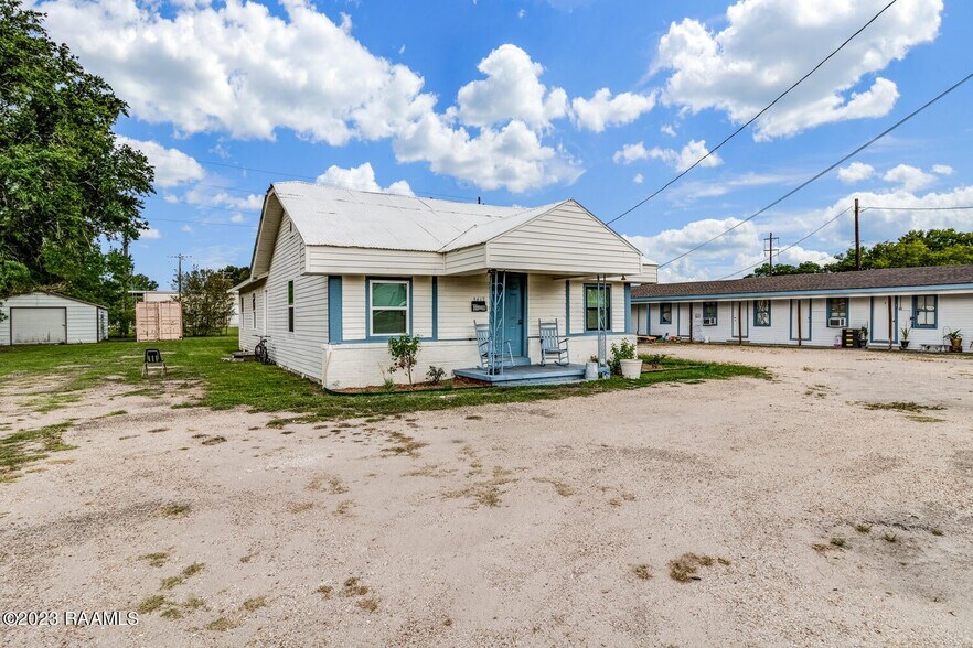 2719 Cameron St, Lafayette, LA à vendre - Photo de l’immeuble – Image 2 sur 13