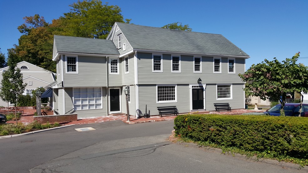 12 Brick Walk Ln, Farmington, CT à vendre - Photo de l’immeuble – Image 3 sur 7