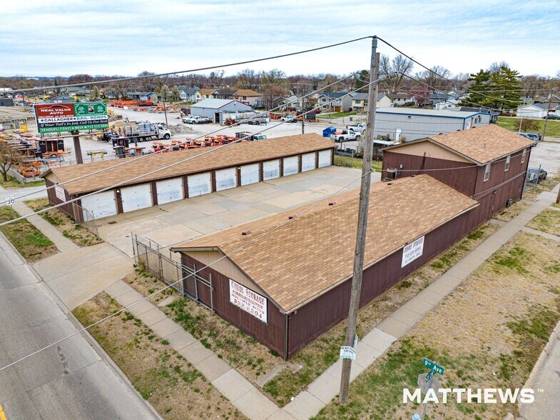 2426 9th Ave, Council Bluffs, IA à vendre - Photo de l’immeuble – Image 2 sur 5