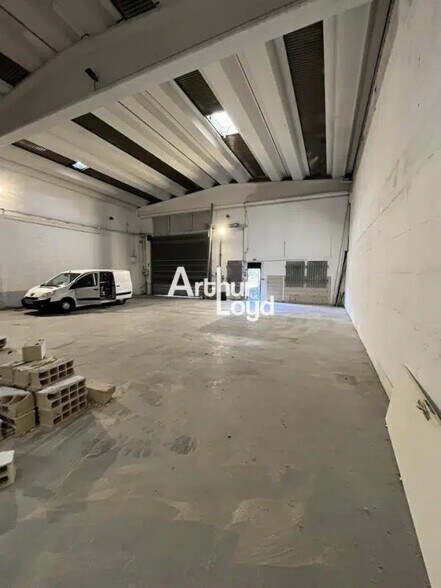 48 Rue Henri Laugier, Antibes à louer - Photo de l’immeuble – Image 2 sur 6