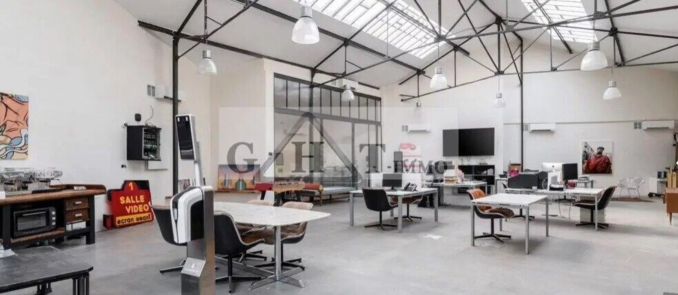 Bureau dans Les Lilas à louer - Photo de l’immeuble – Image 2 sur 14