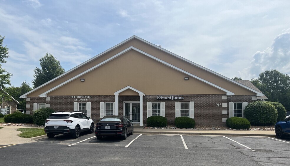 215 S Platte Clay Way, Kearney, MO à vendre - Photo de l’immeuble – Image 2 sur 4