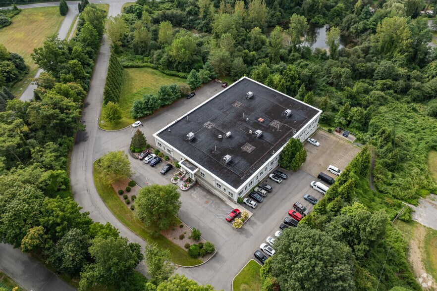 7 Sutton Pl, Brewster Village, NY à louer - Photo de l’immeuble – Image 3 sur 5