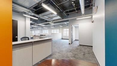 6677-6683 Delmar Blvd, University City, MO à louer Numérisation 3D Matterport– Image 1 sur 20