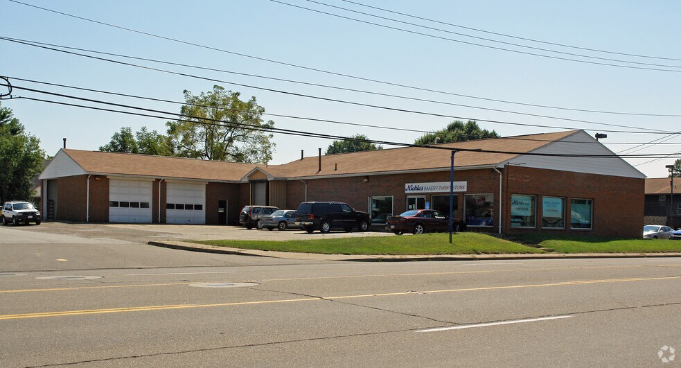 701 Division St, Parkersburg, WV à vendre - Photo principale – Image 1 sur 2