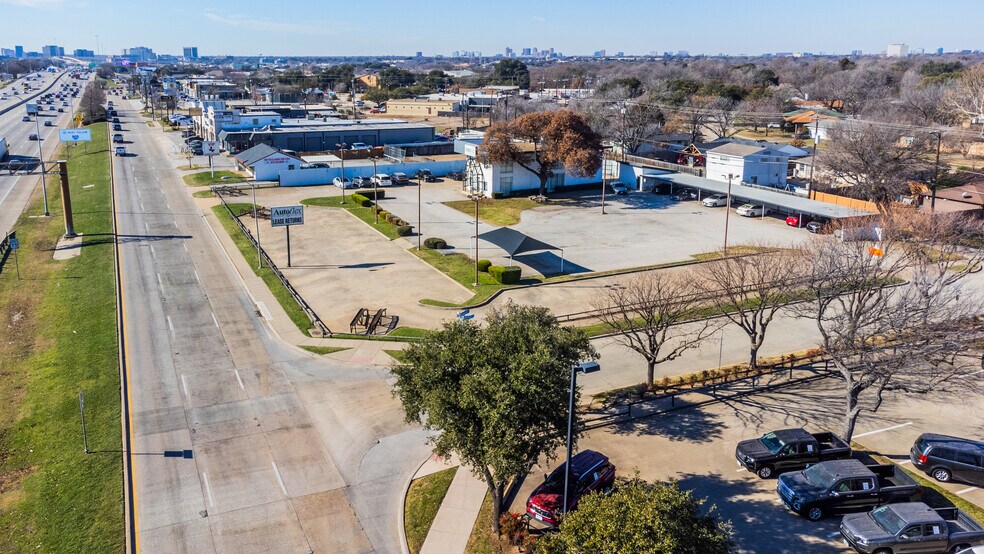 600 S Central Expy, Richardson, TX à vendre - Photo principale – Image 1 sur 37