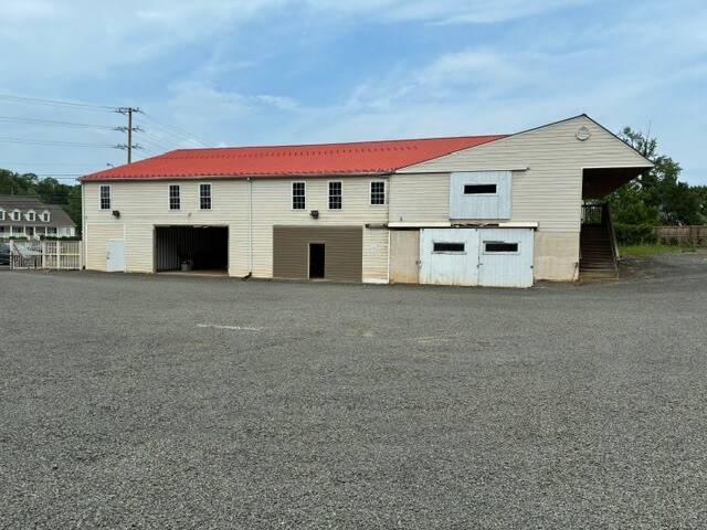 115 W Shirley Ave, Warrenton, VA à vendre - Photo de l’immeuble – Image 2 sur 12