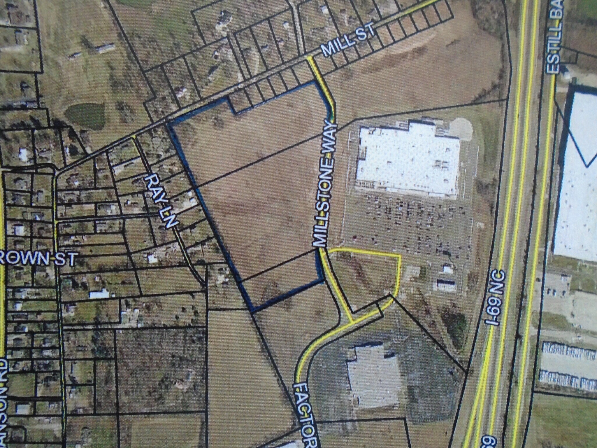 Millstone Way, Hanson, KY à vendre Photo principale– Image 1 sur 10