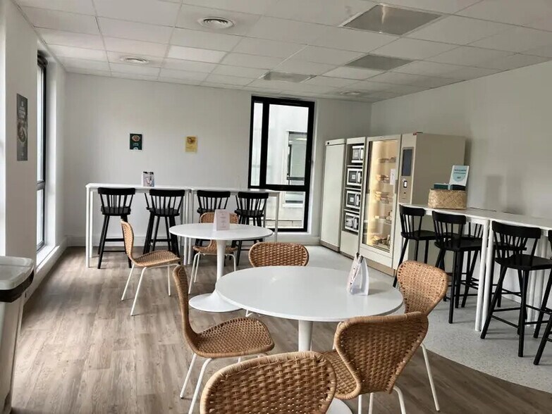 26 Rue Emile Decorps, Villeurbanne à louer - Photo intérieure – Image 3 sur 18