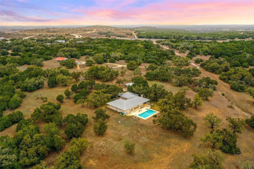 1800 E Highway 290, Dripping Springs, TX à vendre - Photo de l’immeuble – Image 3 sur 35