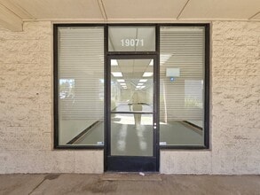 19031-19075 Colima Rd, Rowland Heights, CA à louer Photo de l’immeuble– Image 1 sur 6