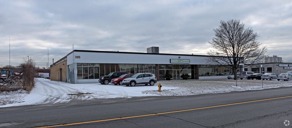 285 Midwest Rd, Toronto, ON à louer - Photo de l’immeuble – Image 2 sur 2