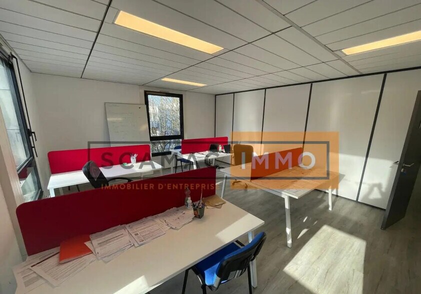 20 Rue Du Suffrage Universel, 77185 Lognes, Lognes à vendre - Photo de l’immeuble – Image 2 sur 8