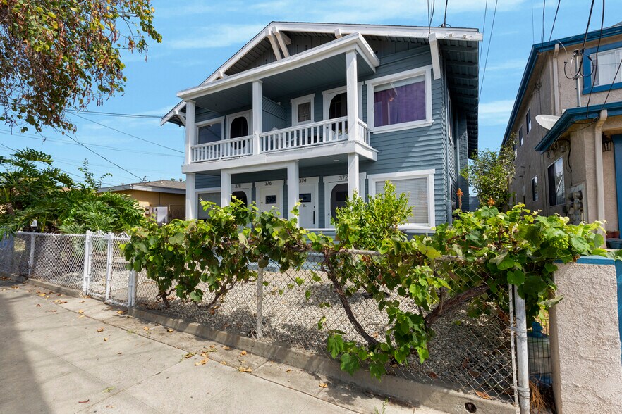372 W 11th St, San Pedro, CA à vendre - Photo de l’immeuble – Image 2 sur 20