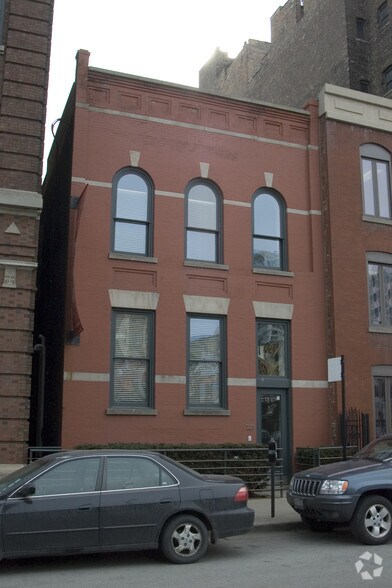 221 W Ohio St, Chicago, IL à vendre - Photo de l’immeuble – Image 3 sur 4