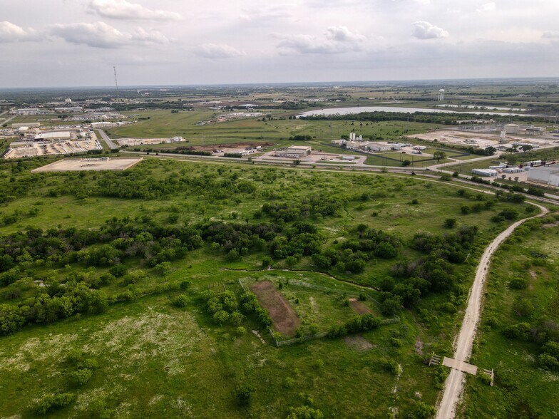 2630 PIPELINE rd, Cleburne, TX à vendre - Photo de l’immeuble – Image 2 sur 8