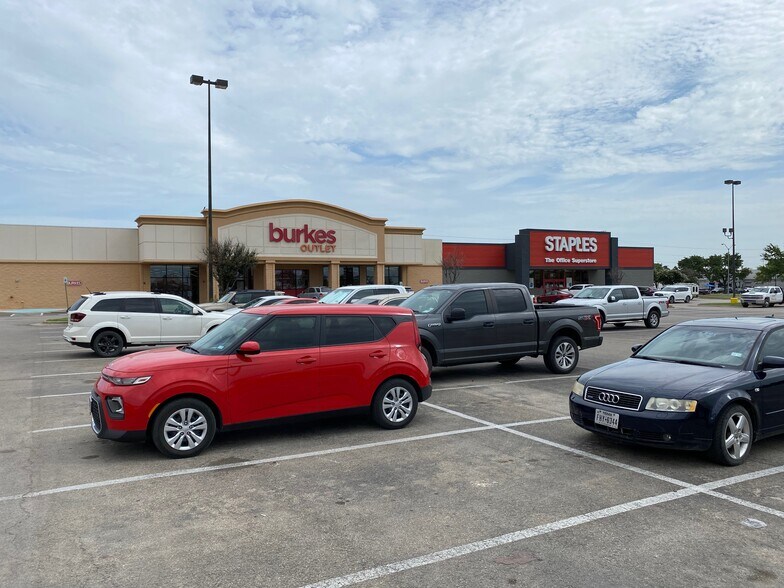 210 Wolfe Nursery Rd, Stephenville, TX à louer - Photo de l’immeuble – Image 2 sur 7
